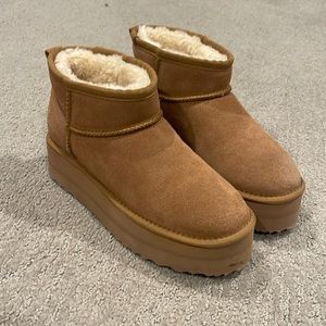 Super comfy & cute platform mini boots